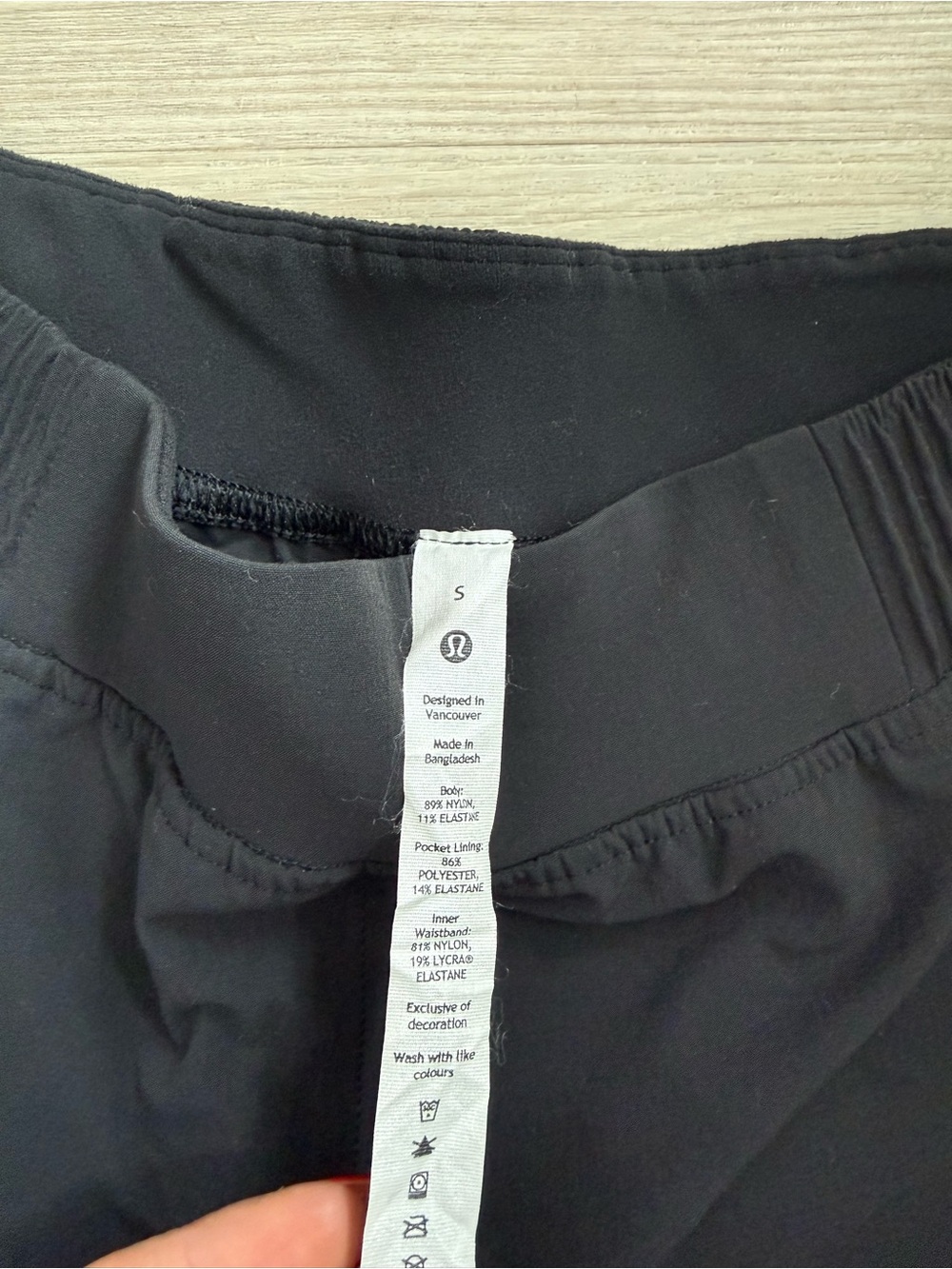 Lululemon Stretch Woven Relaxed-Fit High-Rise Short 4" NEW - Picture 3 of 7